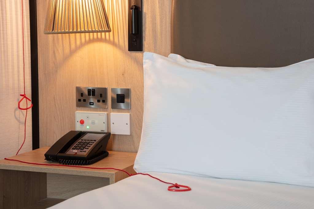 Hotel Doubletree By Hilton London Elstree Borehamwood Habitación foto