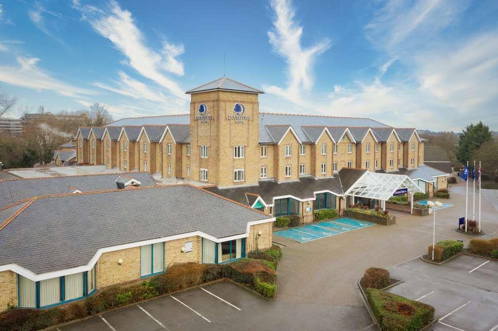 Hotel Doubletree By Hilton London Elstree Borehamwood Exterior foto
