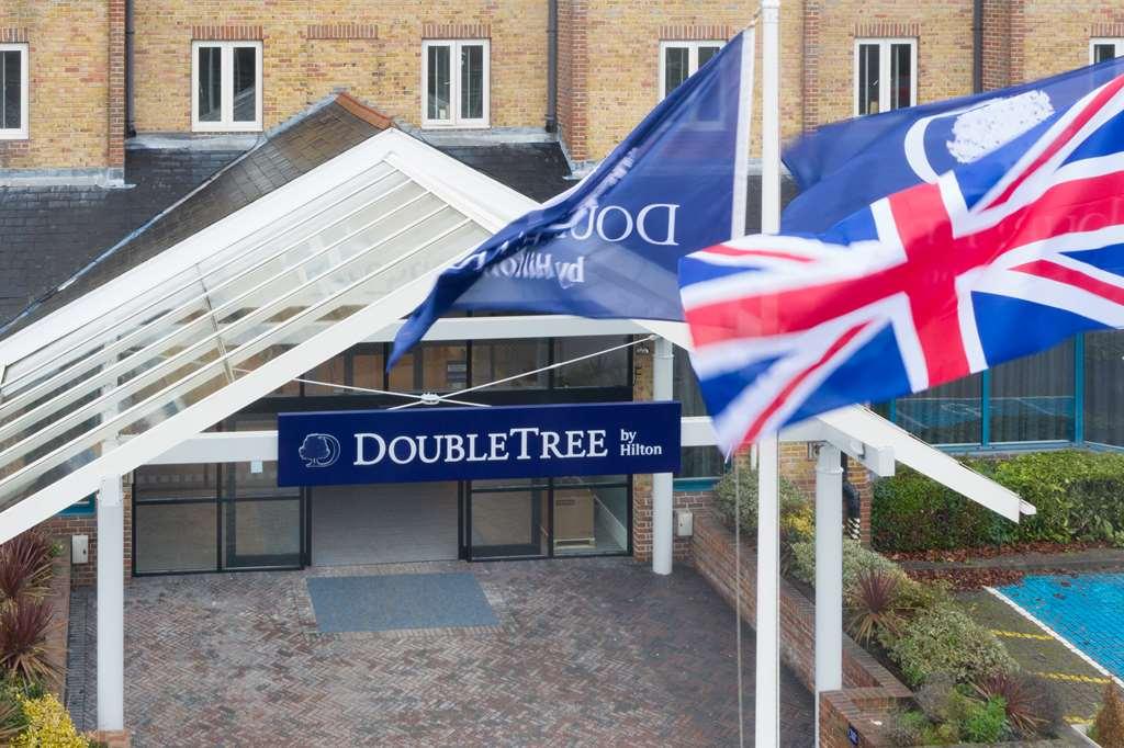 Hotel Doubletree By Hilton London Elstree Borehamwood Exterior foto