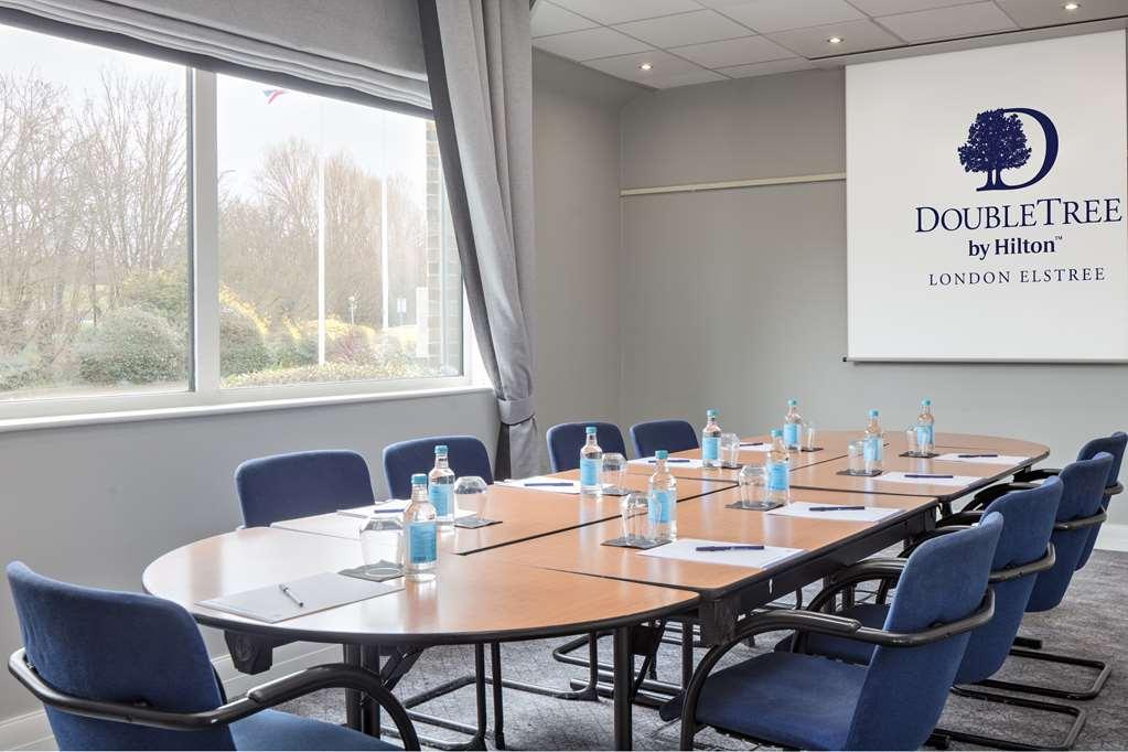 Hotel Doubletree By Hilton London Elstree Borehamwood Facilidades foto