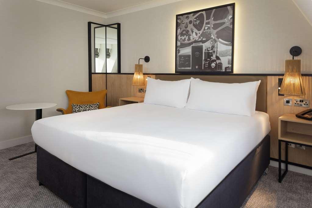 Hotel Doubletree By Hilton London Elstree Borehamwood Habitación foto